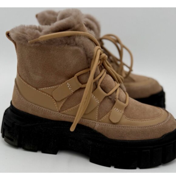 Fendi Tan and Black Ankle Boots - Picture 5 of 12